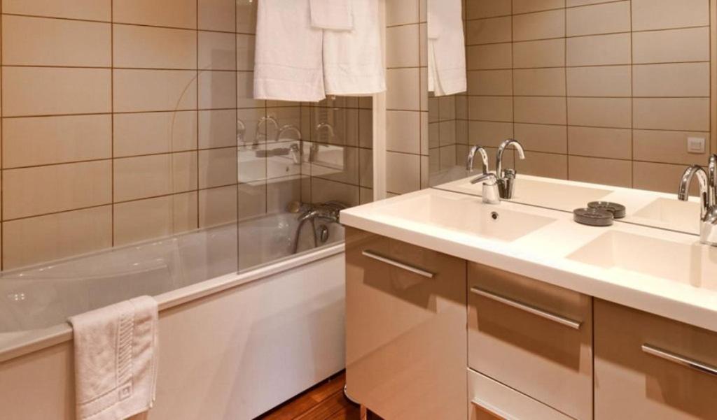 La Maison Des Officiers Montier-en-Der Zimmer foto